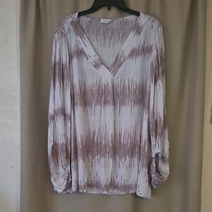 NWOT Emily Wonder Top